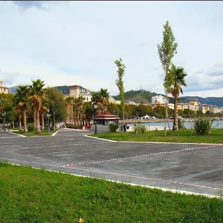 Mare E Luci Deluxe Apartman Salerno