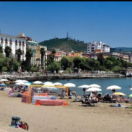Апартаменты Mare E Luci Deluxe Салерно